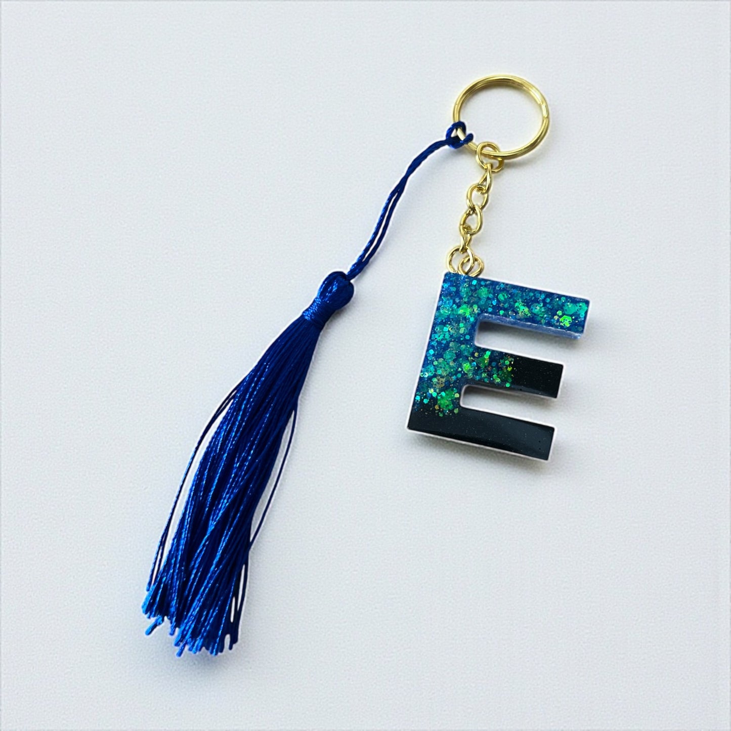 đš CrĂ©ations en rĂ©sine Ă©poxy â Uniques & colorĂ©es - Porte clĂ©s alphabet