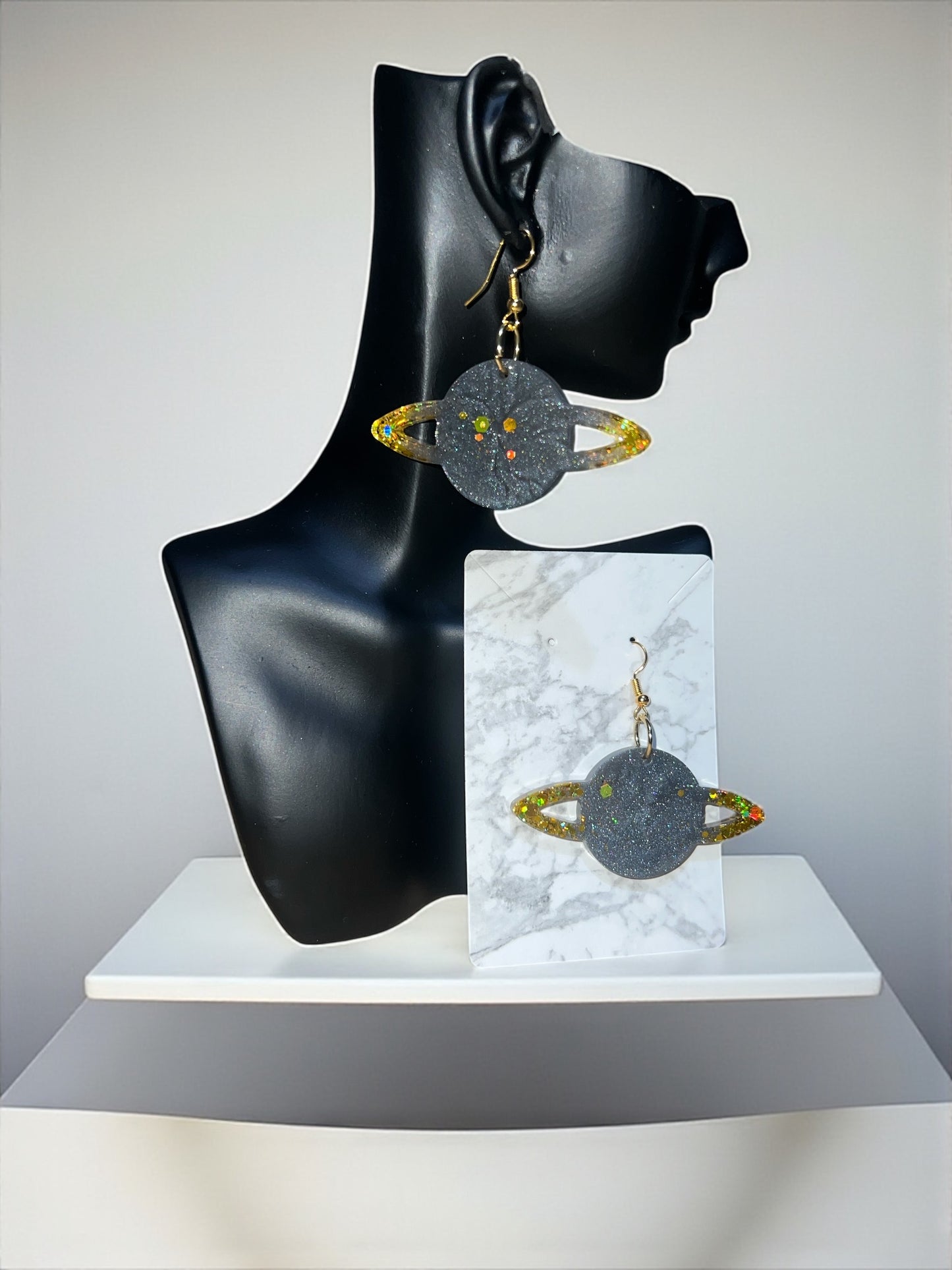 ✨ Boucles d’Oreilles Résine Époxy – Création Unique