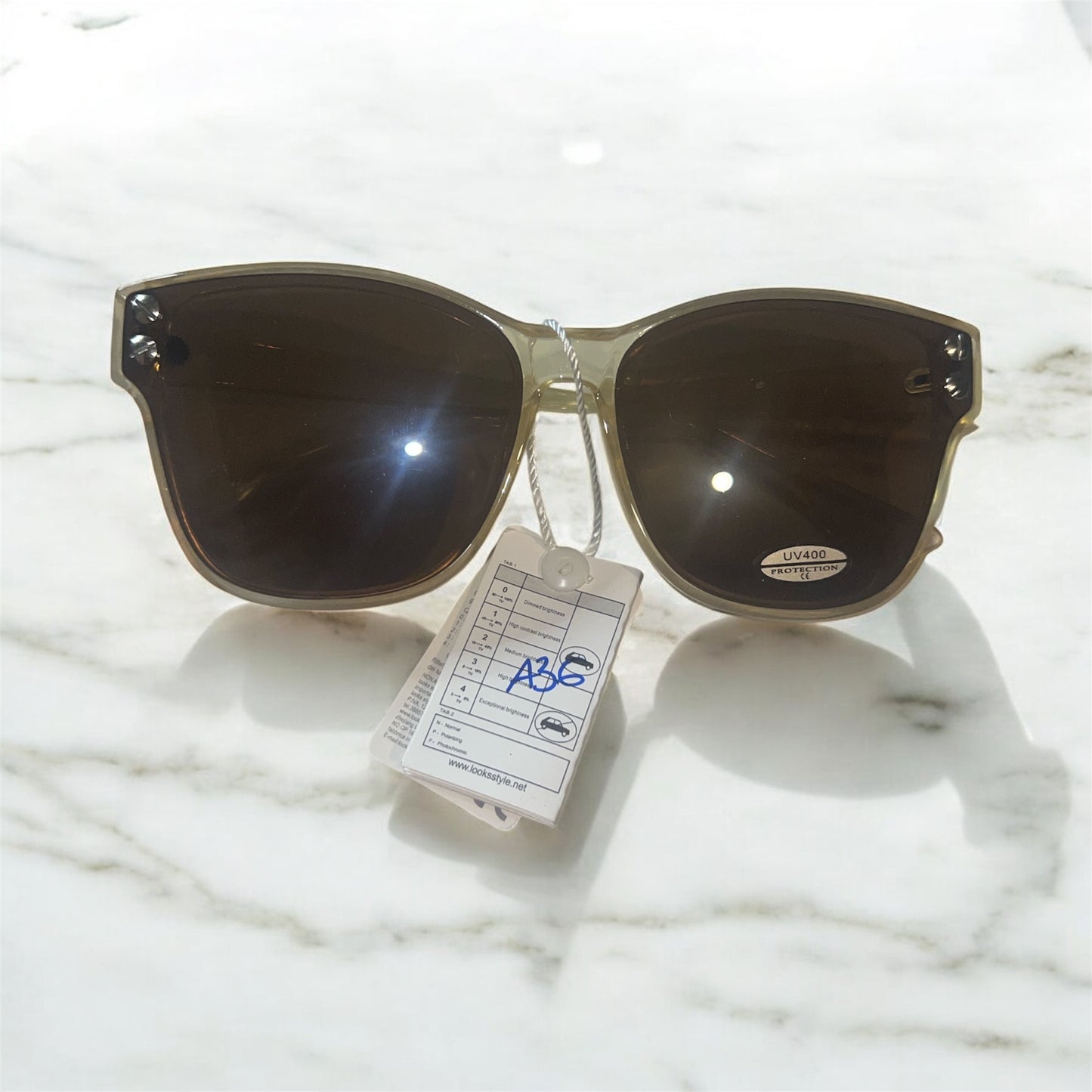 🕶 Lunettes de soleil modernes – Style & petit prix